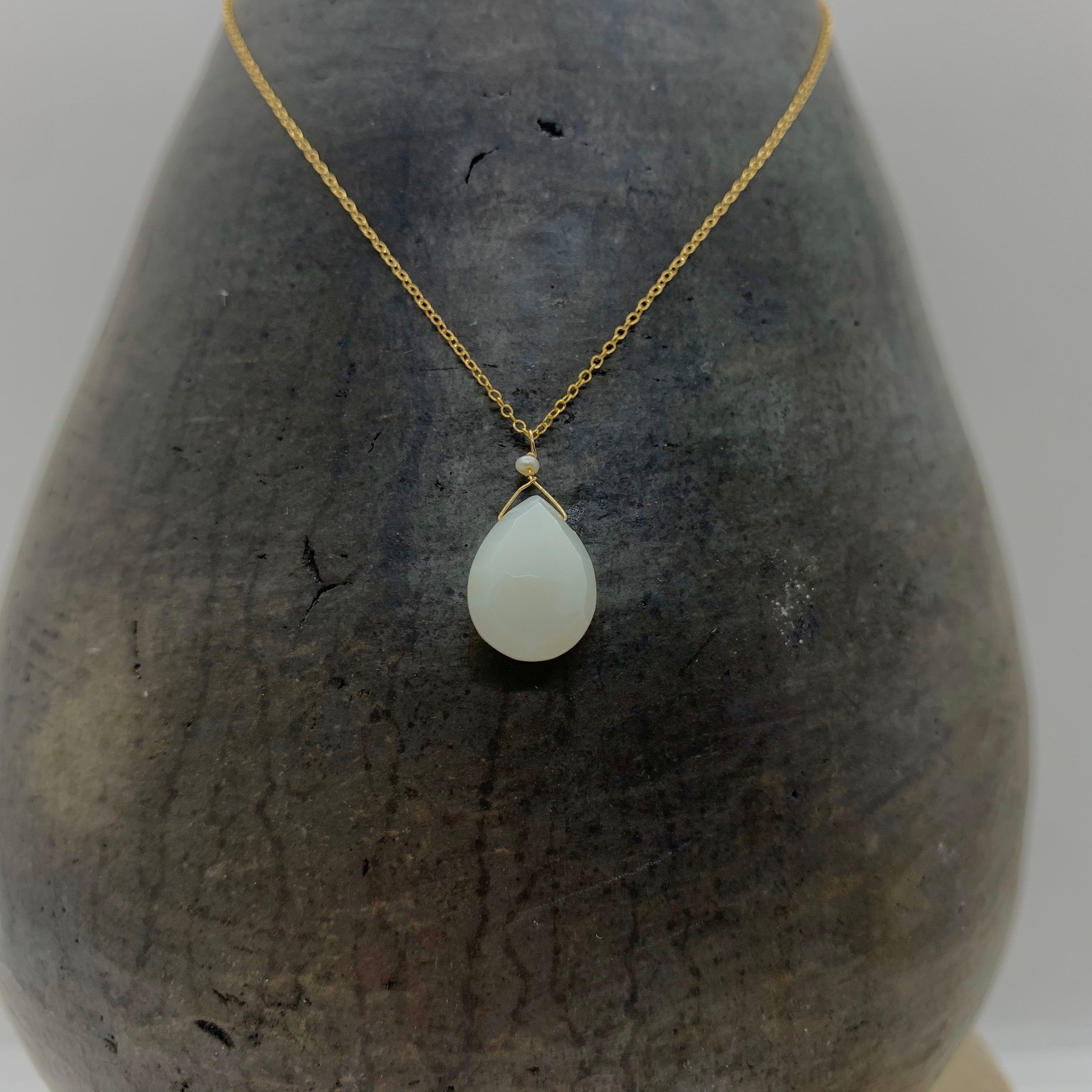 14k Gold Chain Necklace w/ White Opal