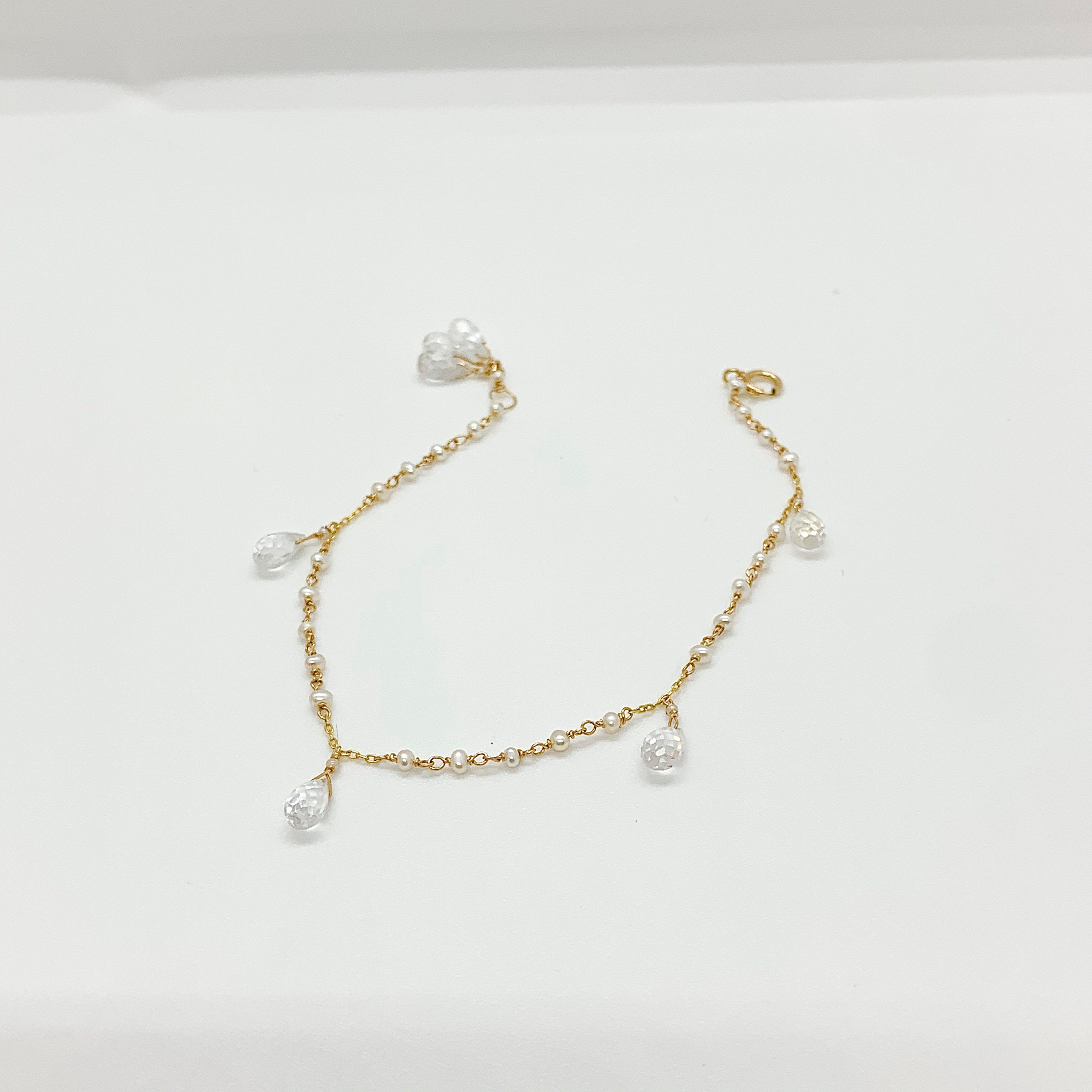 14K GOLD BRACELET - Moonstone Bracelet - Yellow Gold Bracelet - Freshwater Pearls - Gold Chain Bracelet