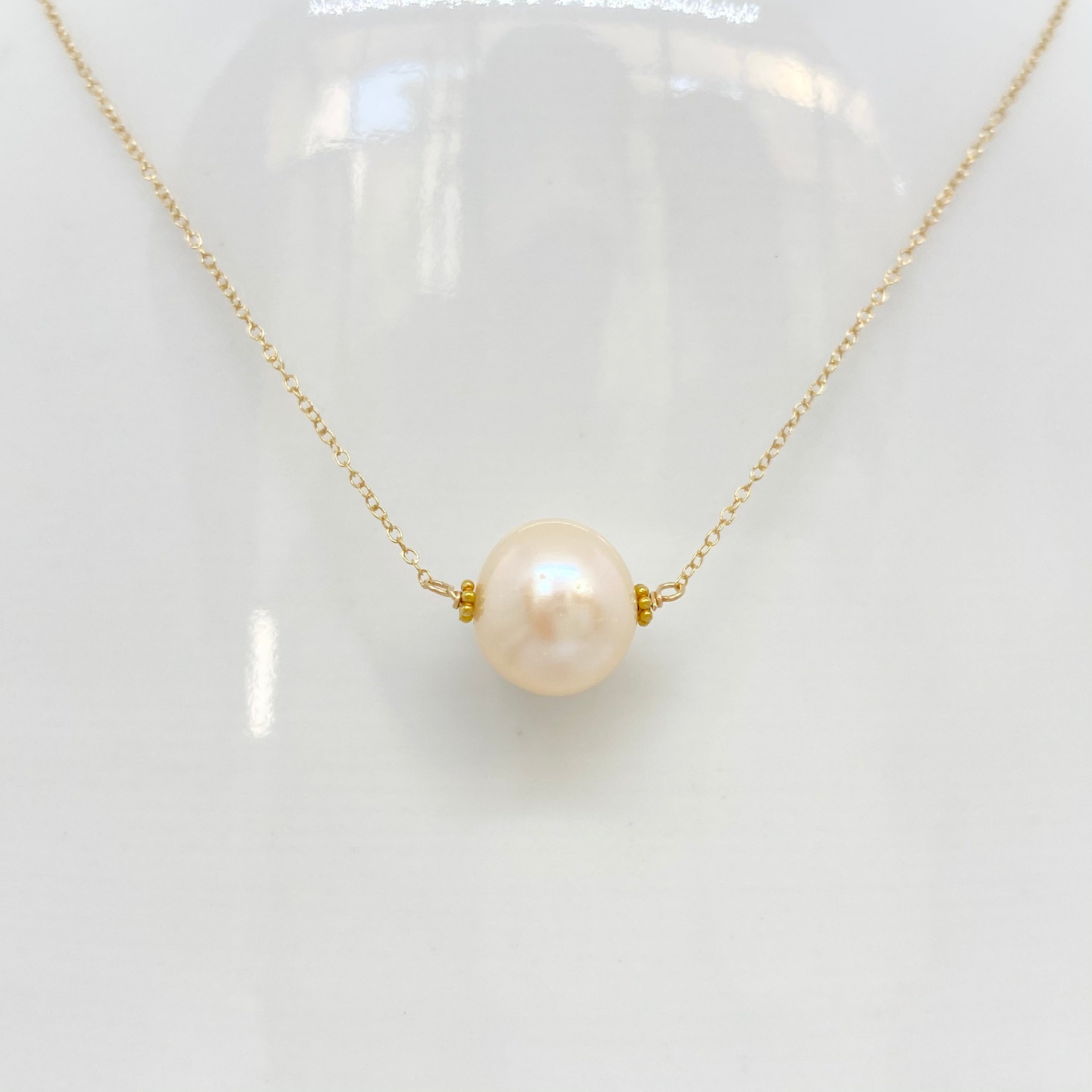 14k Gold Chain Necklace w/ Freshwater Pearl & 18k Gold Daisies